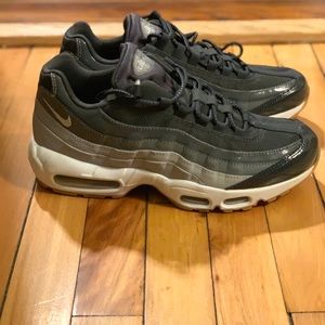 Nike Air Max 95 Running  Womens size 11 men’s 9.5